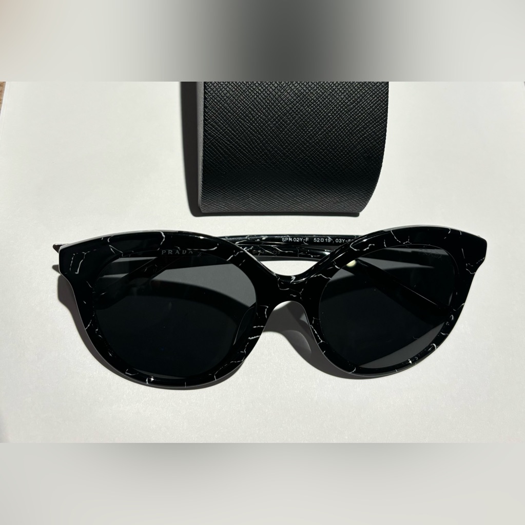 Authentic Prada Sunglasses, Euc, Spr-02y-F